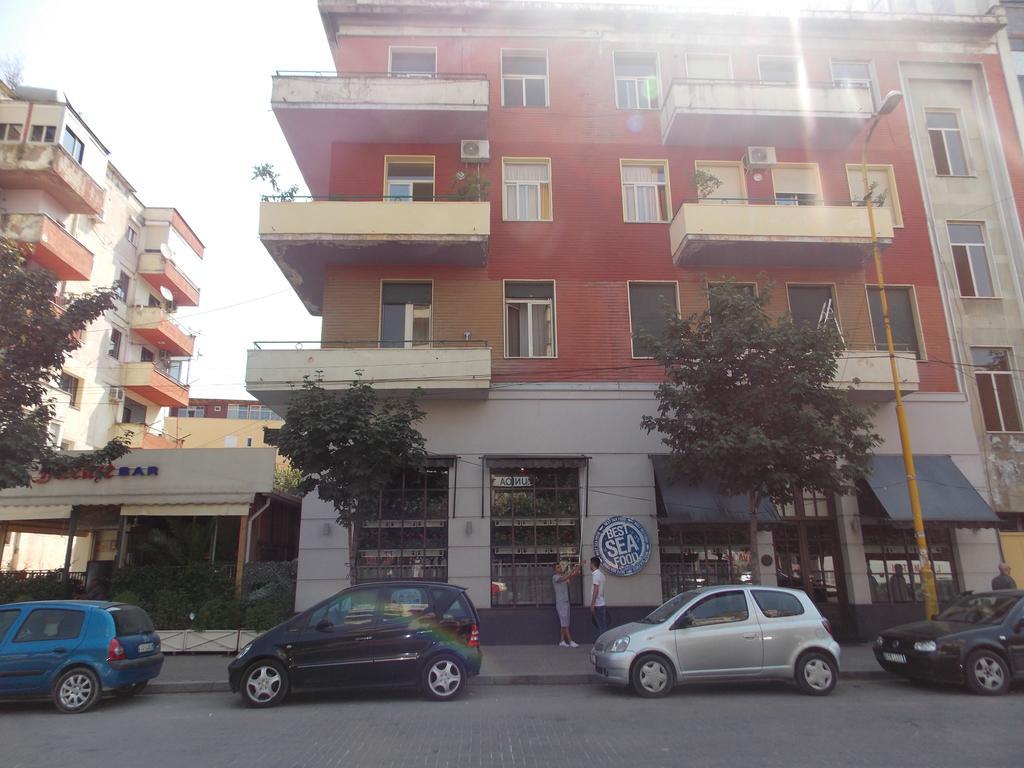 Agrume Hostel Tirana Eksteriør billede